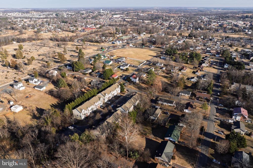 Fairview Village Ct, Culpeper, VA 22701