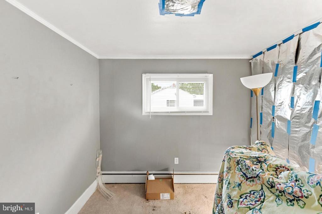 Sunrise Ave, Ridgely, MD 21660