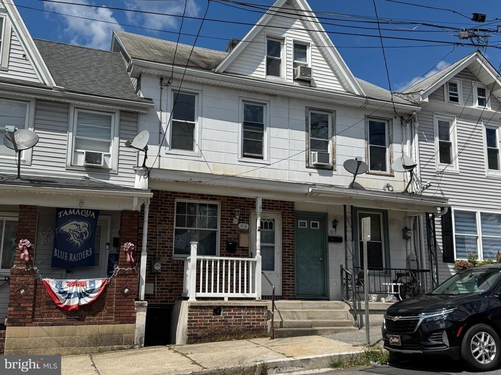 E Union St, Tamaqua, PA 18252