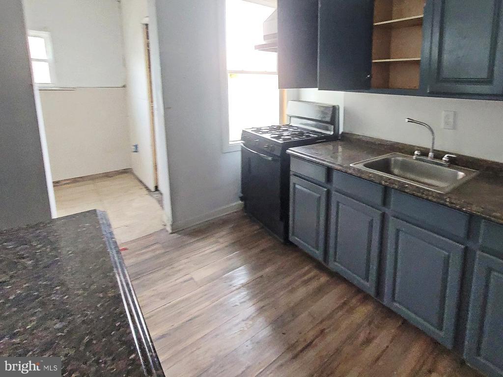 W Franklin St, Baltimore, MD 21229