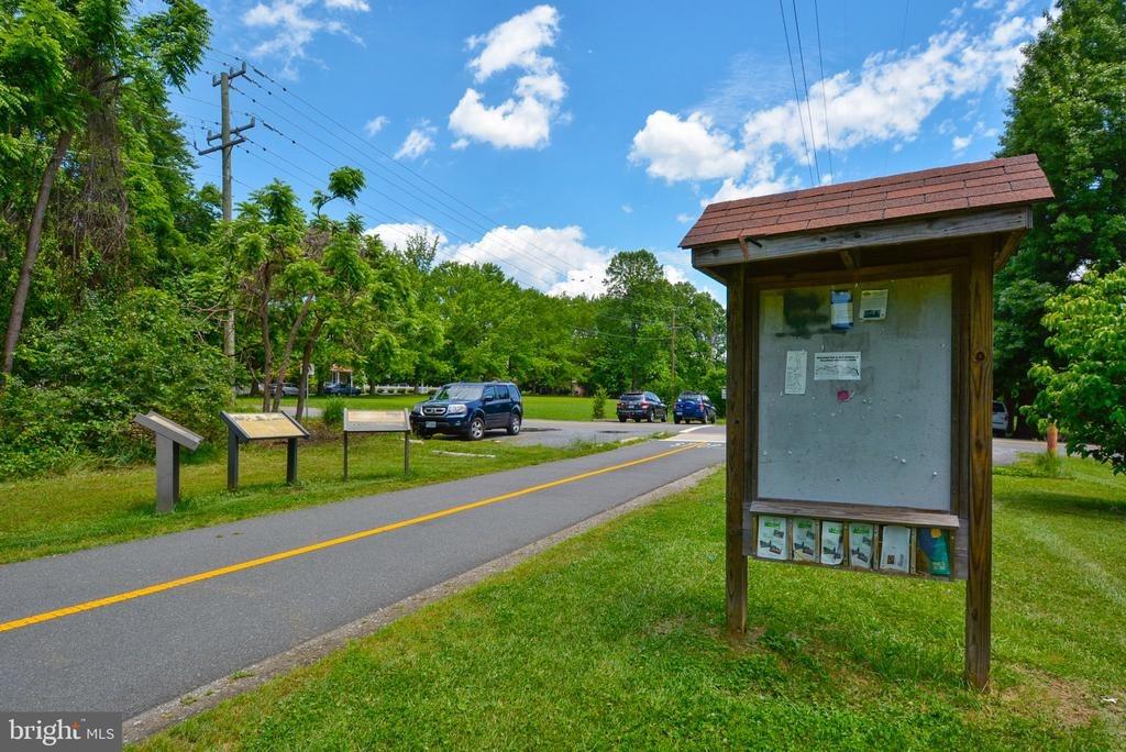 Woodburn Rd, Annandale, VA 22003