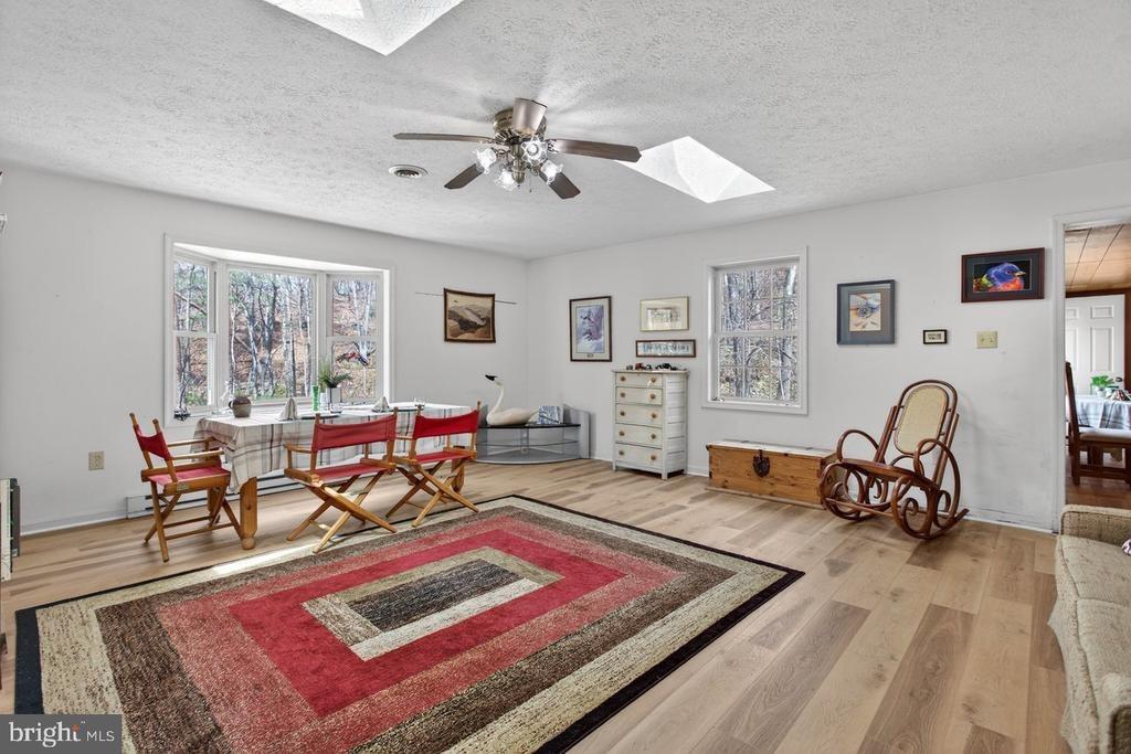 Hideaway Farms Rd, Edinburg, VA 22824
