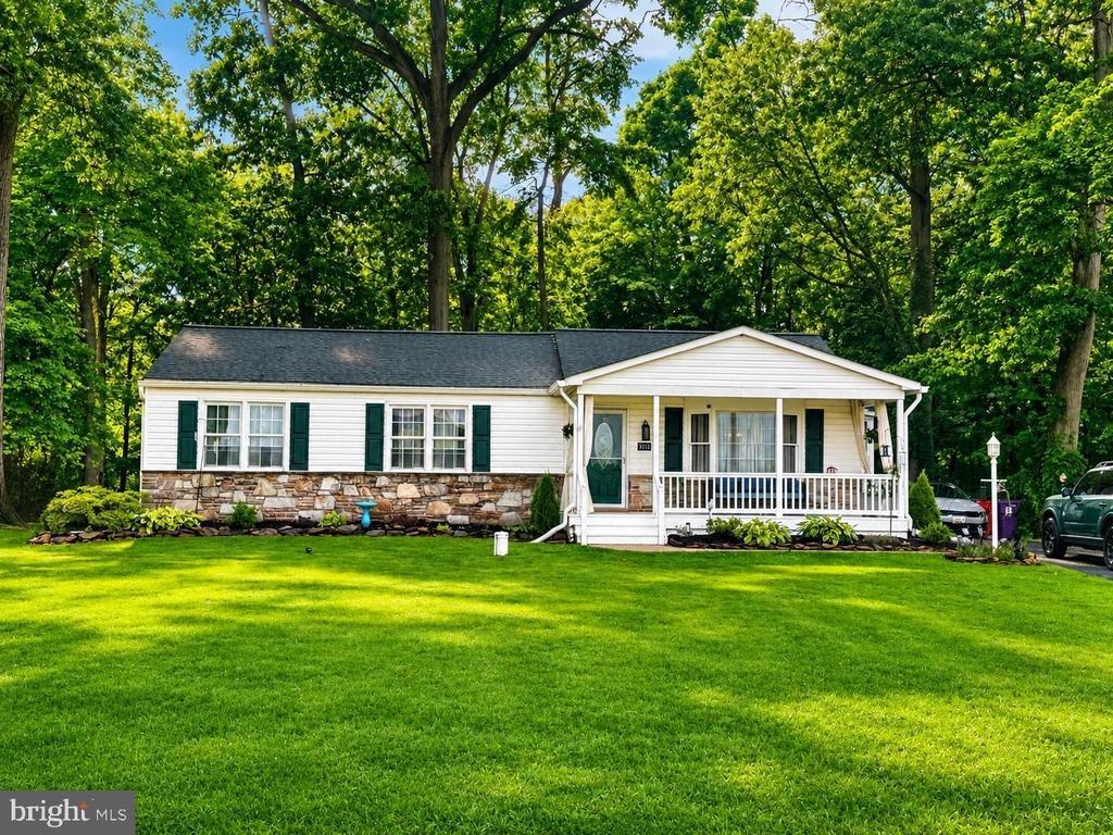 W Heaps Rd, Pylesville, MD 21132