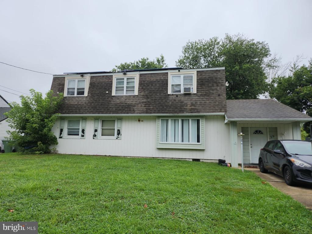 Marlborough Ave, Marlton, NJ 08053