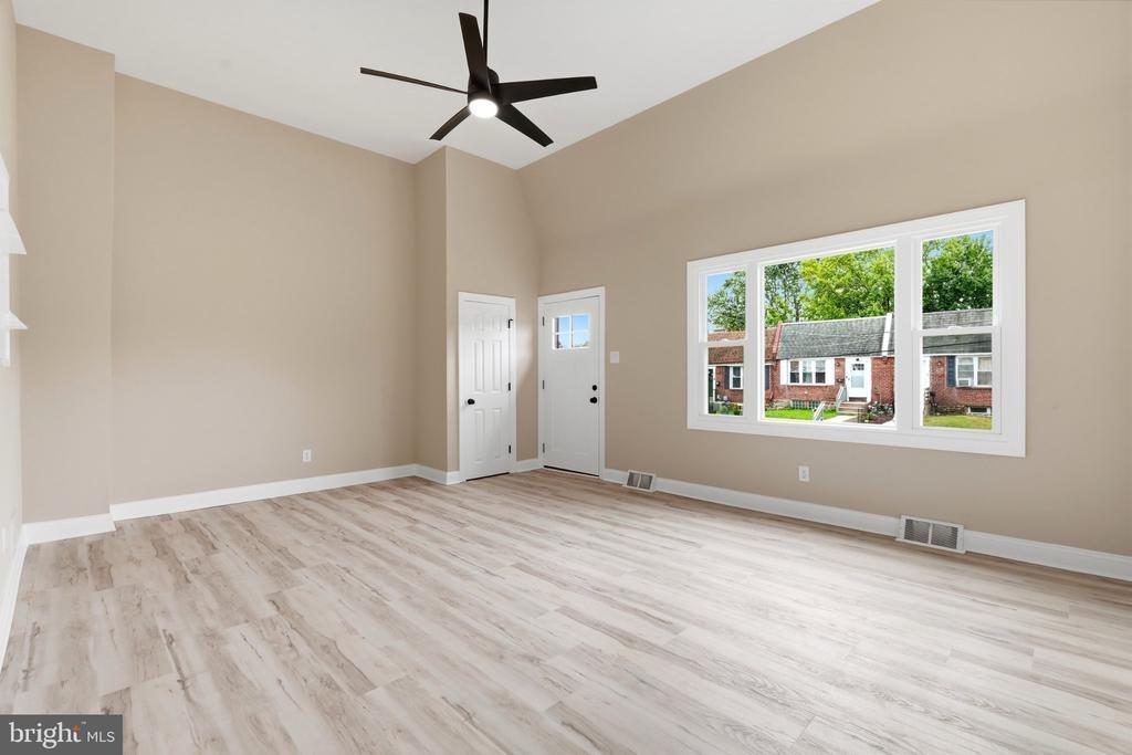 Fronefield Ave, Marcus Hook, PA 19061