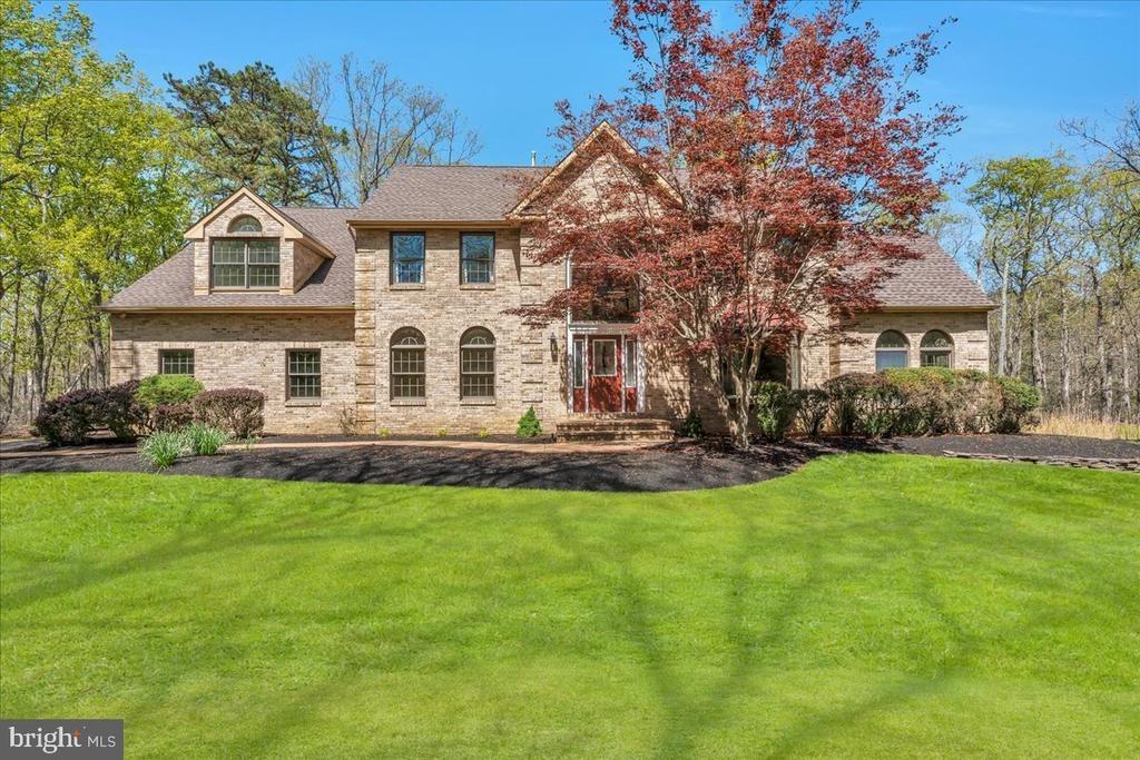 Hamilton Ct, Southampton, NJ 08088