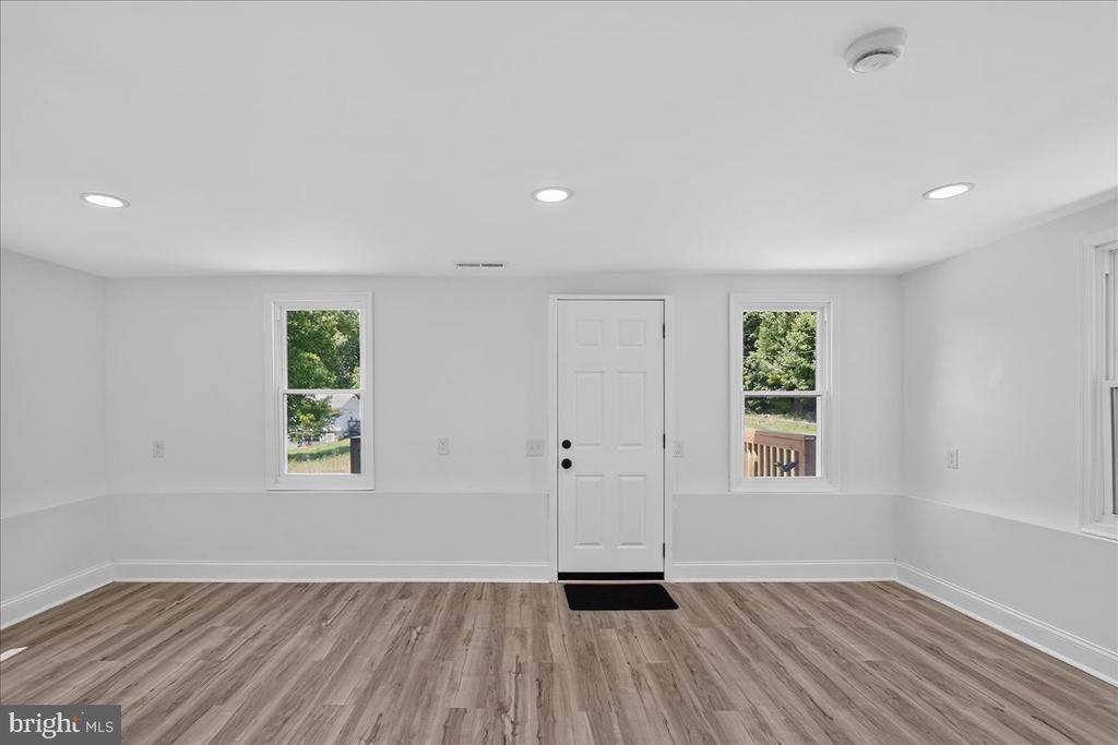 Eagle Rock Ln, Bluemont, VA 20135