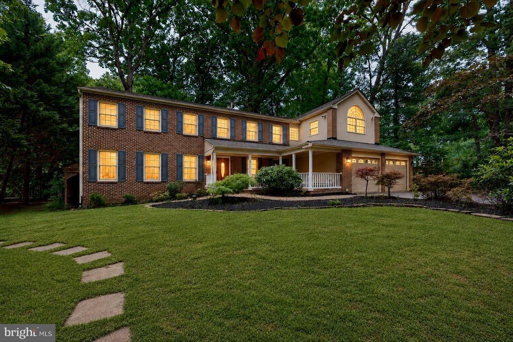 Hall St, Burke, VA 22015