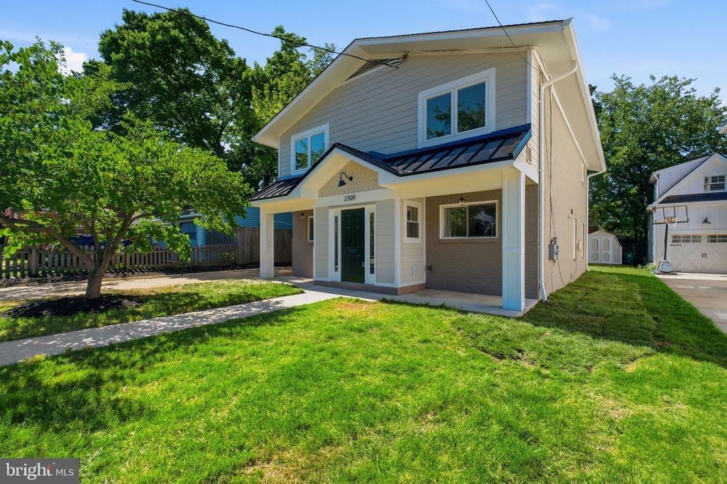 12th St S, Arlington, VA 22204