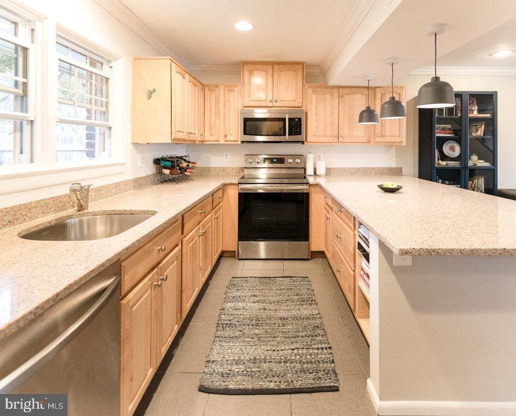 S Virginia Ave, Falls Church, VA 22046