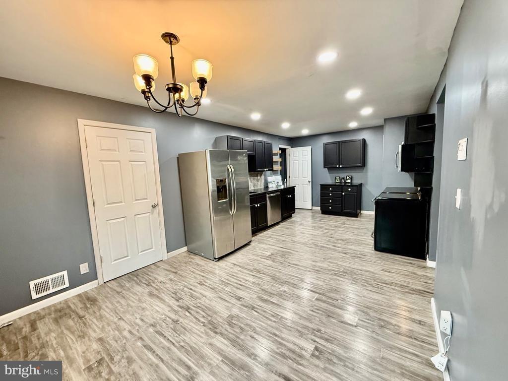 Stoney Creek Dr, Pasadena, MD 21122