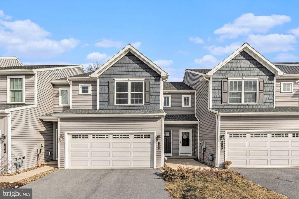 Sage Blvd, Middletown, PA 17057