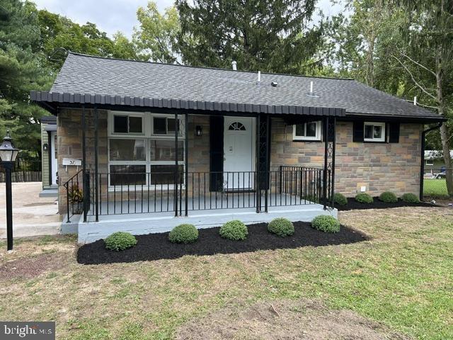 E Clayton Ave, Clayton, NJ 08312