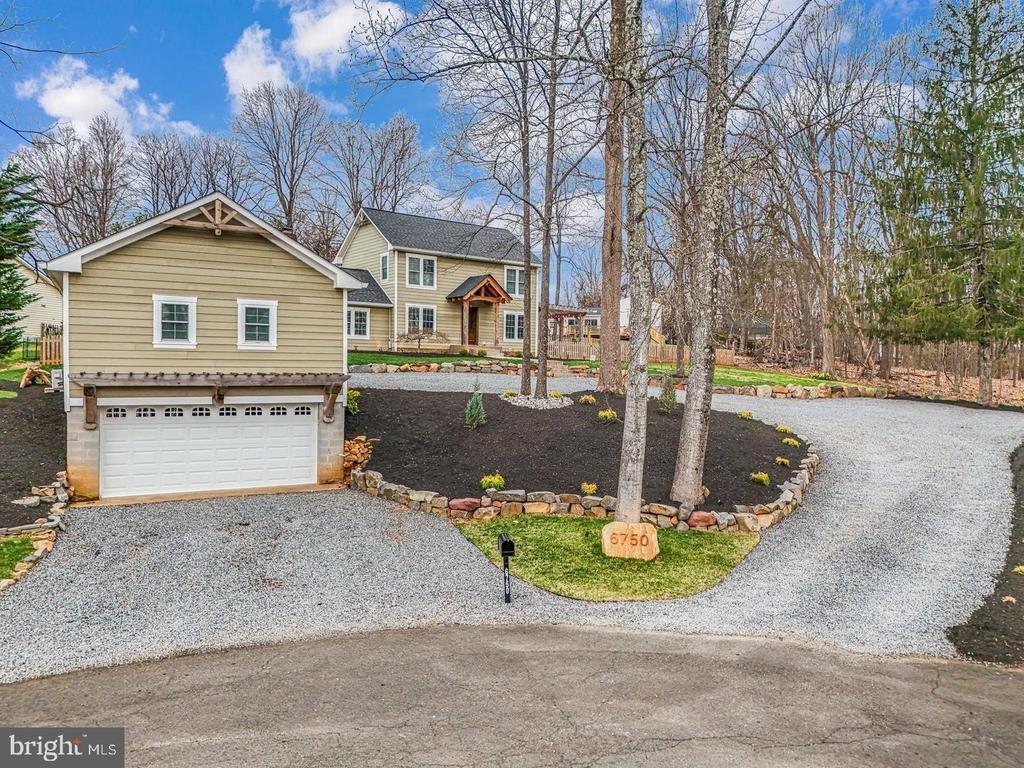 Stonehurst Ct, Warrenton, VA 20187