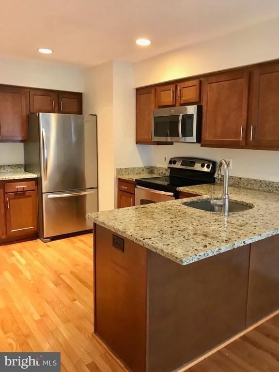 Coddle Harbor Ln, Potomac, MD 20854