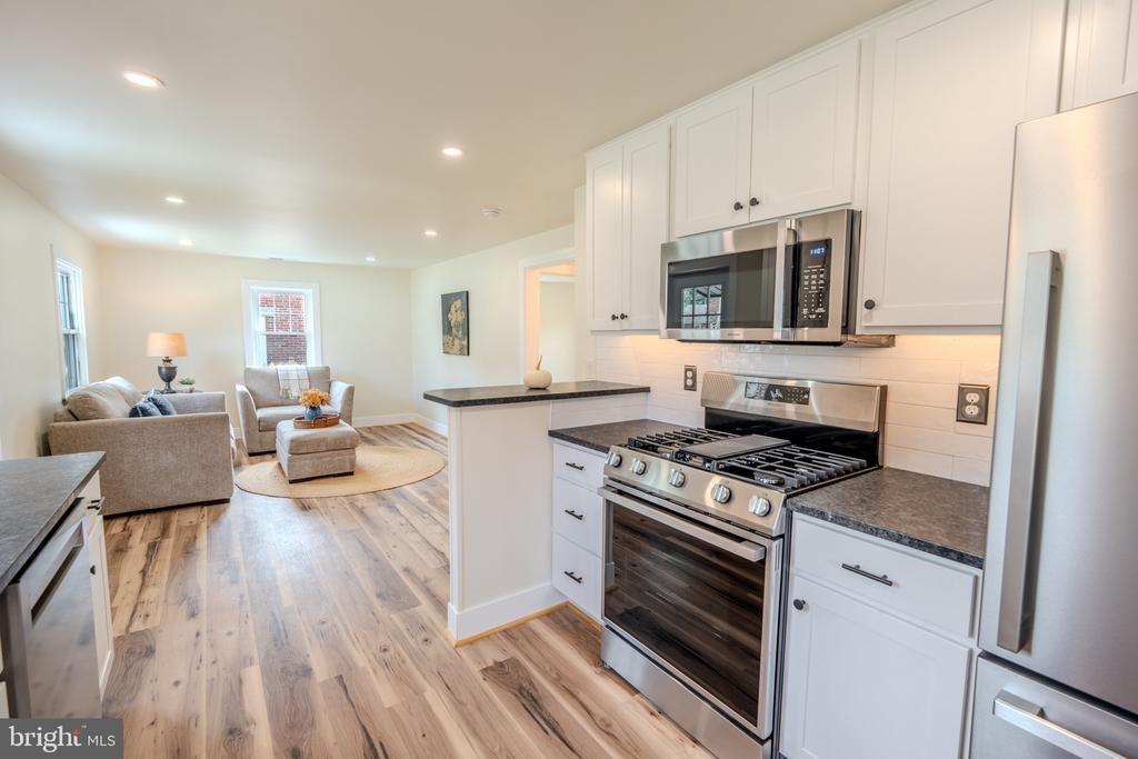 Warren Ave, Havertown, PA 19083