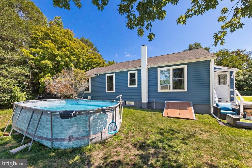 S Maple Ave, Tuckerton, NJ 08087