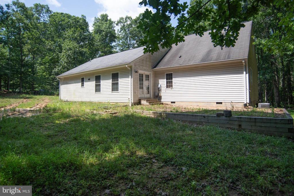 Hermeze Ct, Fredericksburg, VA 22407
