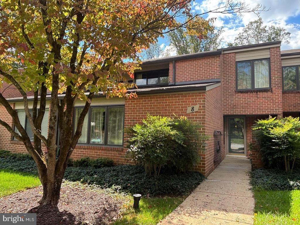 Oakhampton Dr, Lutherville Timonium, MD 21093