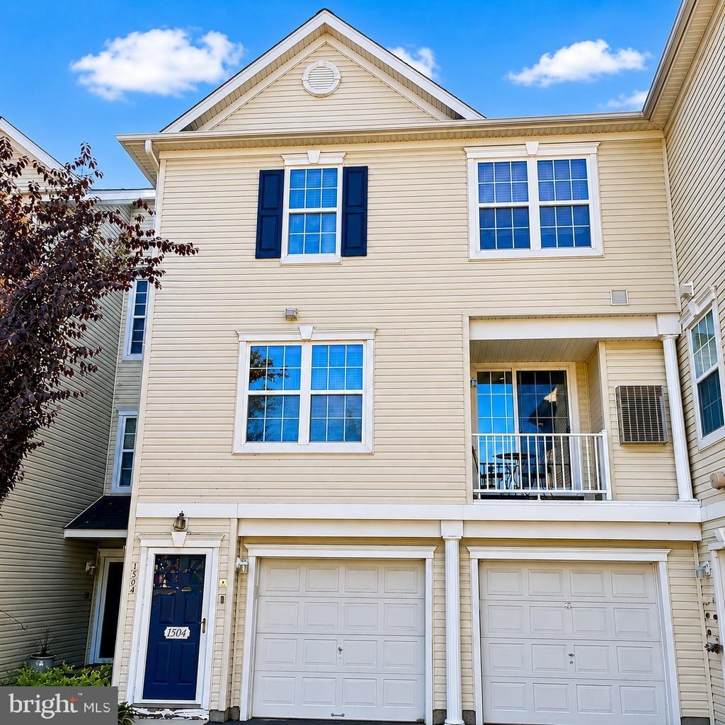 Lakeside Dr, Palmyra, NJ 08065