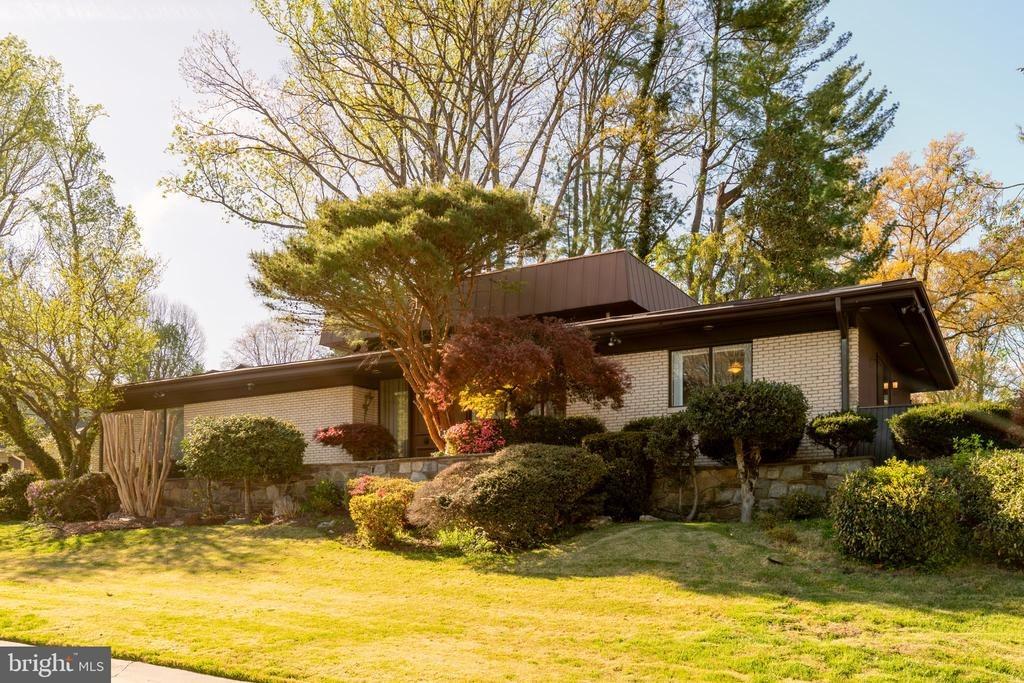 Pauline Dr, Chevy Chase, MD 20815