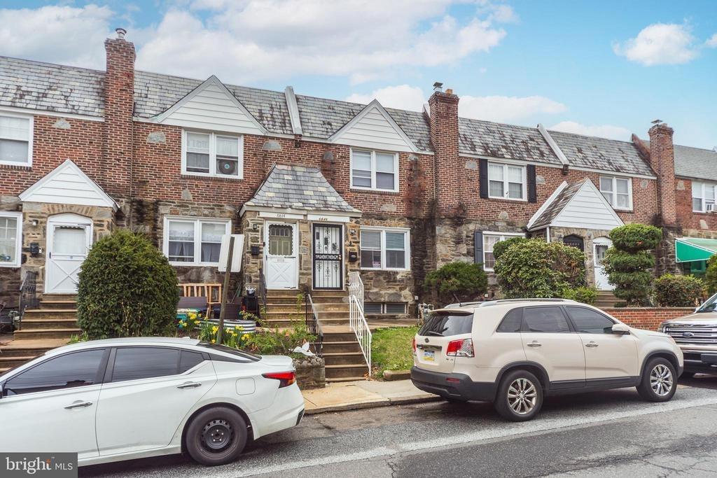 Radbourne Rd, Upper Darby, PA 19082