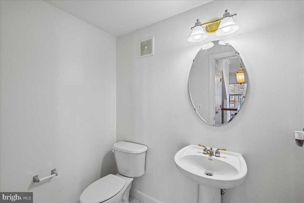 Munahan Cir, Indian Head, MD 20640