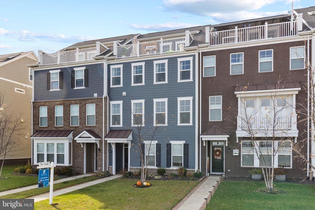 Sandpiper Bay Loop, Dumfries, VA 22026