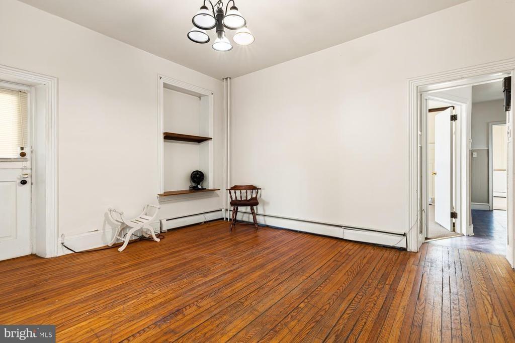 E Herman St, Philadelphia, PA 19144