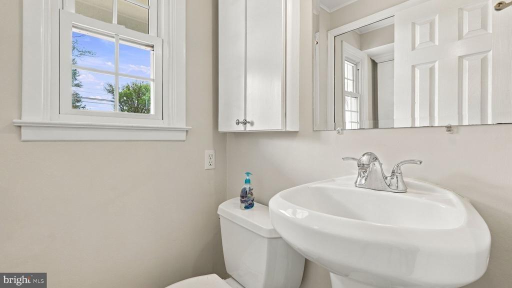 Bristol Rd, Chalfont, PA 18914