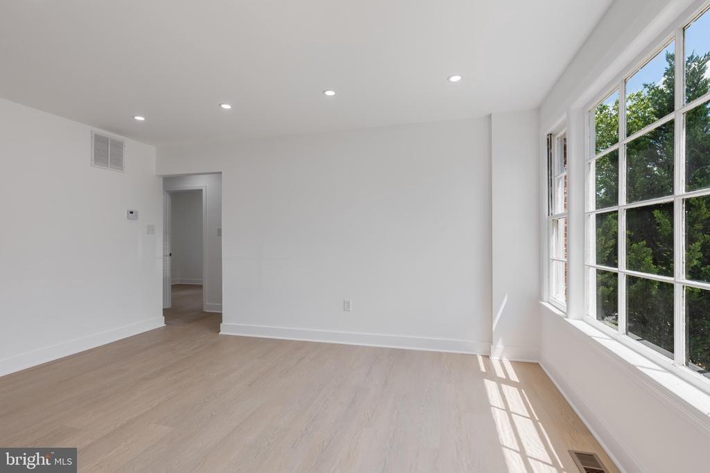 66th Ave, Hyattsville, MD 20784