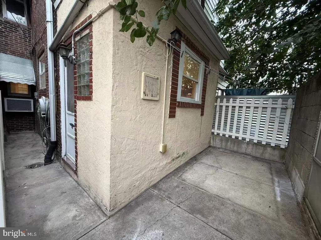 S 10th St, Philadelphia, PA 19148