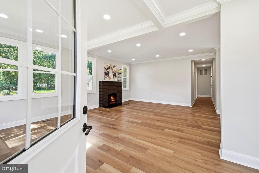 Ridge Rd, Mount Airy, MD 21771