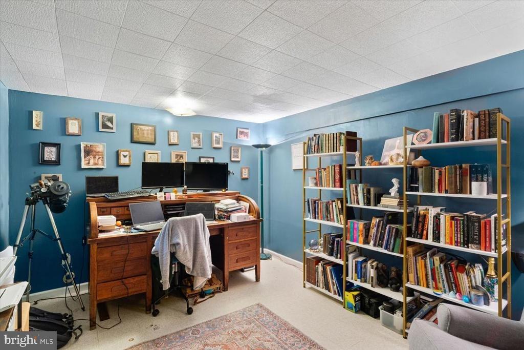 Gregory Ct, Stroudsburg, PA 18360