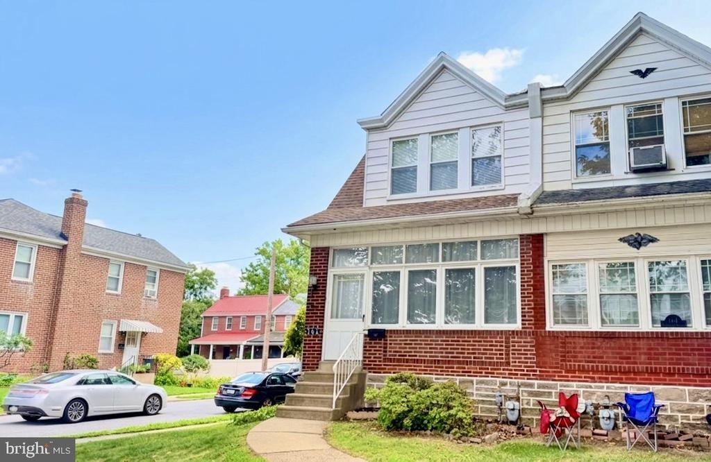 W Albemarle Ave, Lansdowne, PA 19050