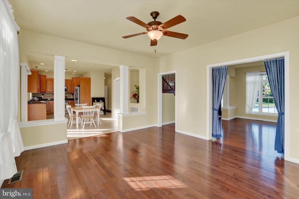 Trayer Ln, Mechanicsburg, PA 17050
