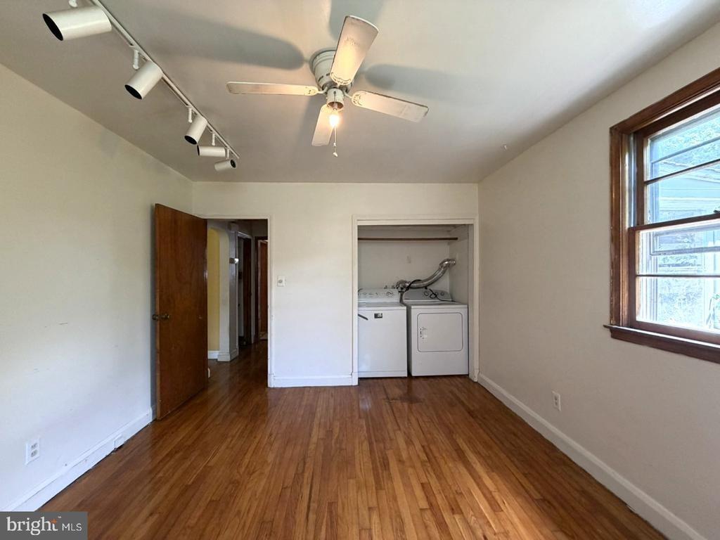 Lorraine Ave, Gwynn Oak, MD 21207