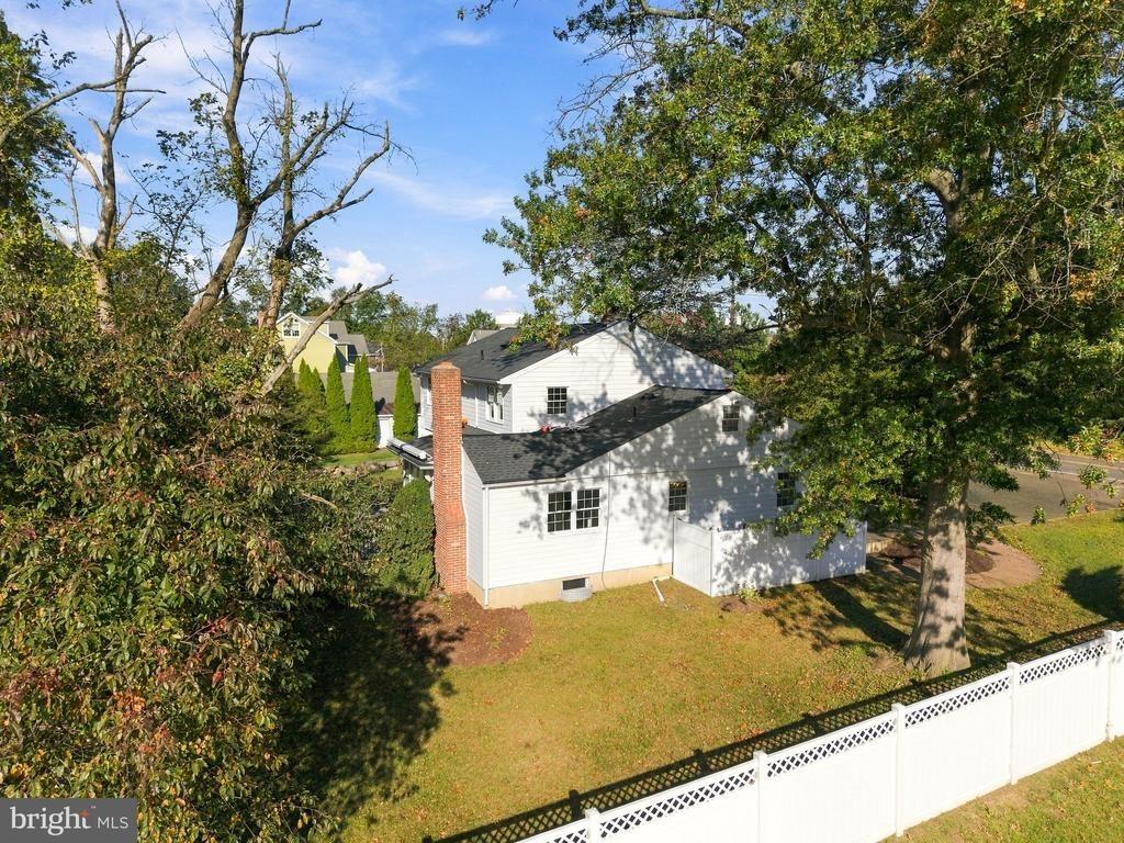 N Locust Ave, Marlton, NJ 08053