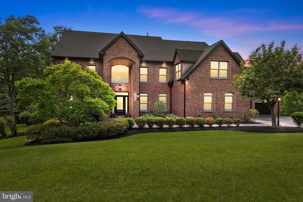 Pickwick Dr, Doylestown, PA 18901