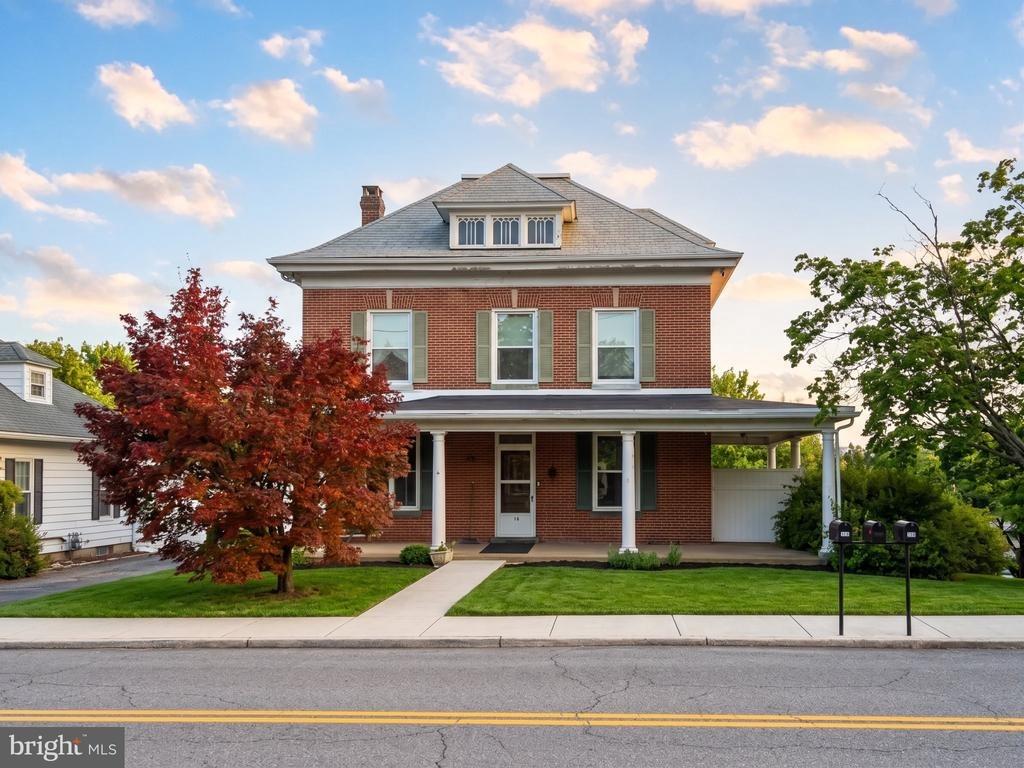 N Maple Ave, Smithsburg, MD 21783