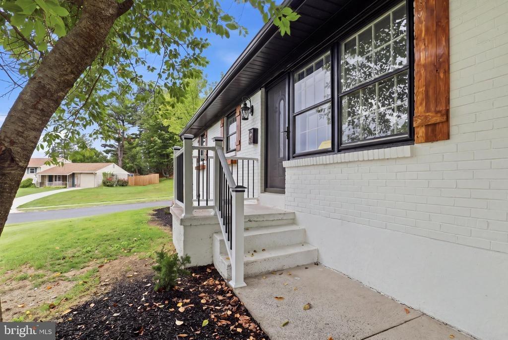 W Foxcroft Dr, Camp Hill, PA 17011