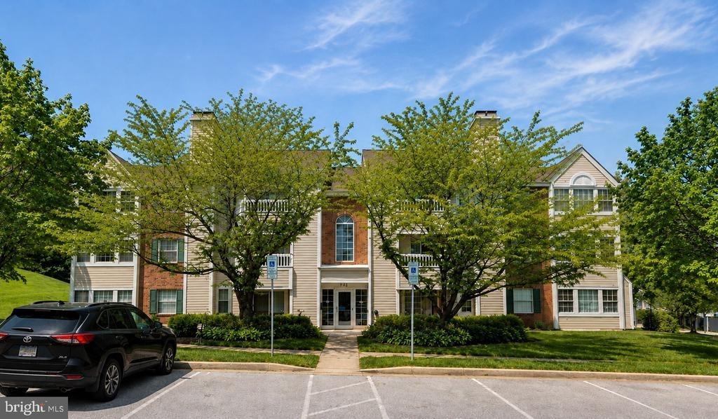 Marsham Ct, Reisterstown, MD 21136