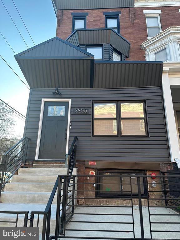 N 18th St, Philadelphia, PA 19140