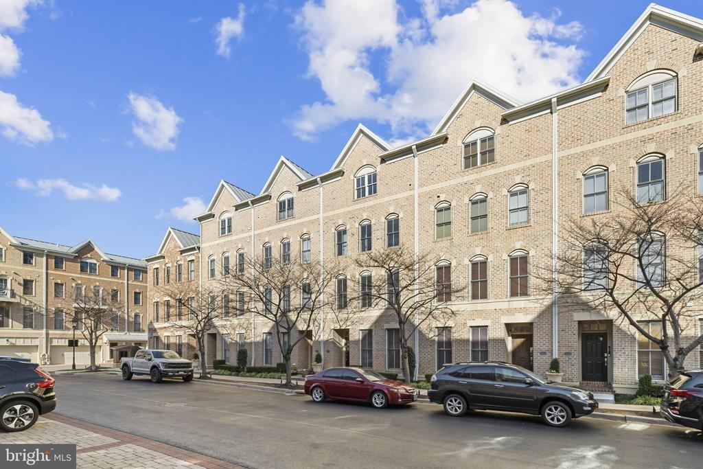 Dockside Cir, Baltimore, MD 21224