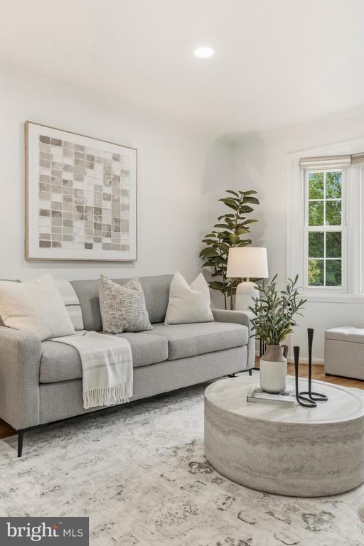 Eden Ln, Woodbridge, VA 22192