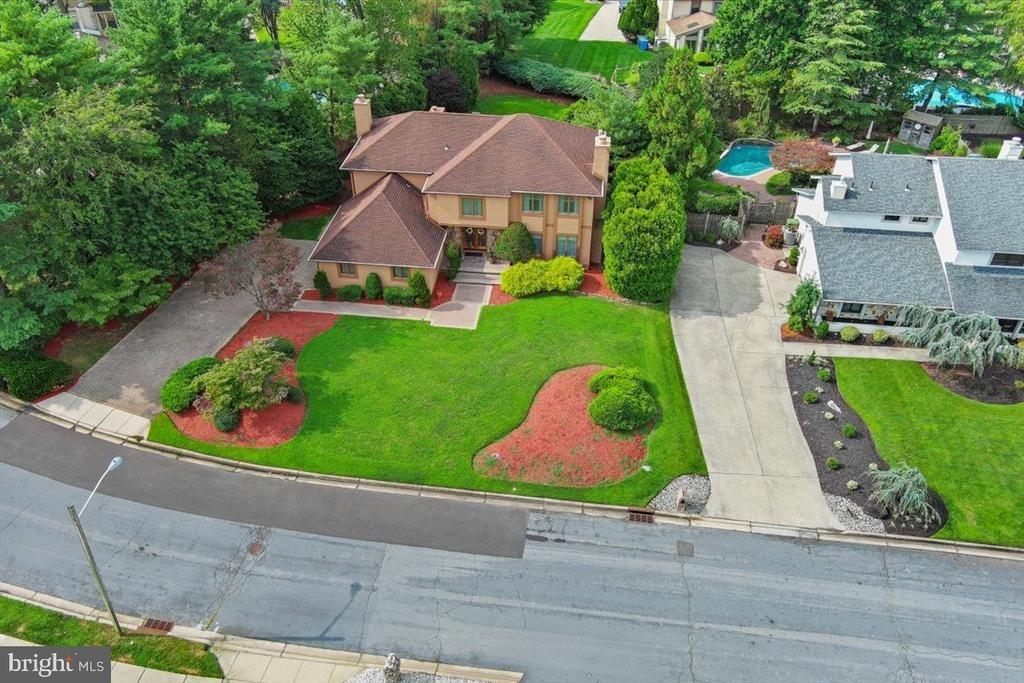 Fairhaven Dr, Cherry Hill, NJ 08003