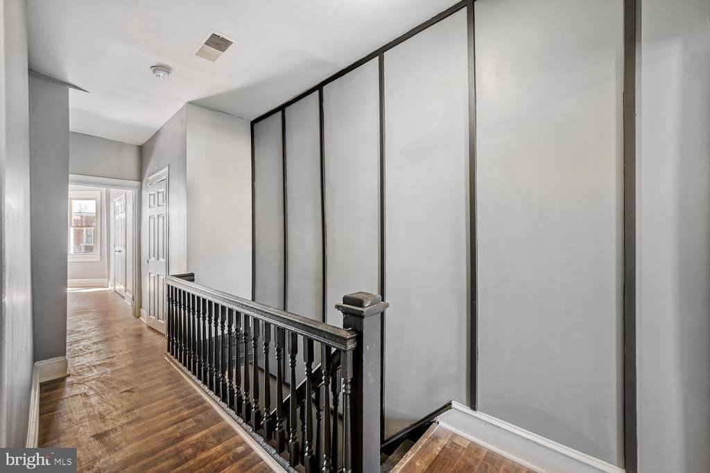 Calverton Heights Ave, Baltimore, MD 21216