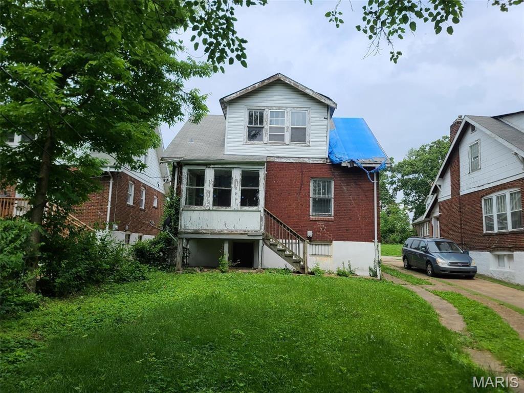 Avondale Ave, Saint Louis, MO 63121