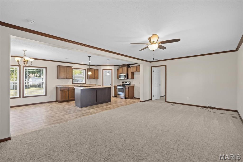 N Oak St, Hoffman, IL 62250