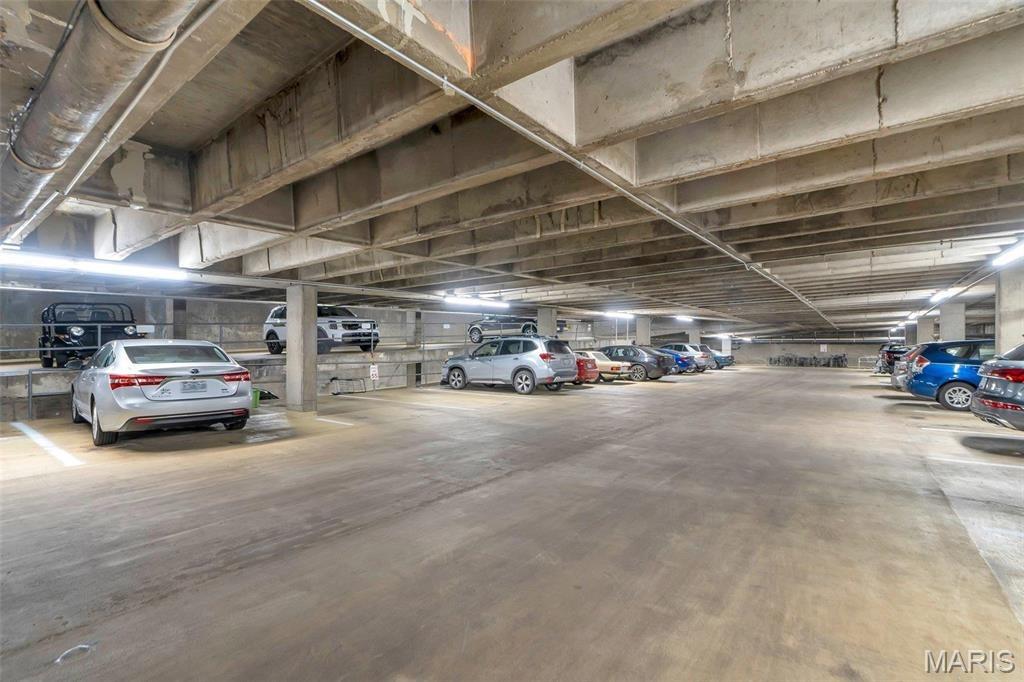 S Brentwood Blvd, Saint Louis, MO 63105